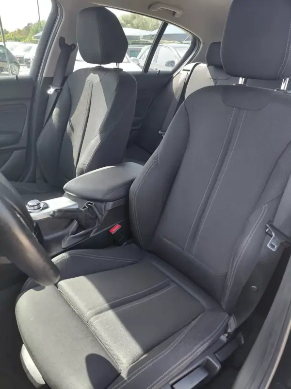 BMW 116 2017 - 17900 EUR, 140000 km - AUTO.MOTO.pt - 140000km - foto 7 de 11