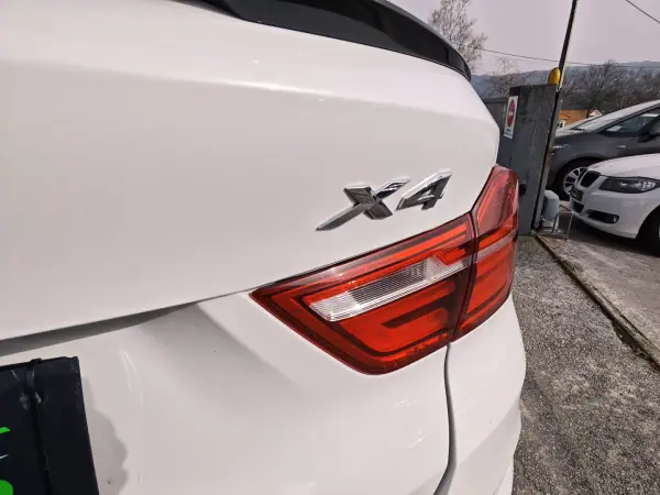 BMW X4 2014 - 23500 EUR, 223000 km - AUTO.MOTO.pt - 223000km - foto 15 de 42