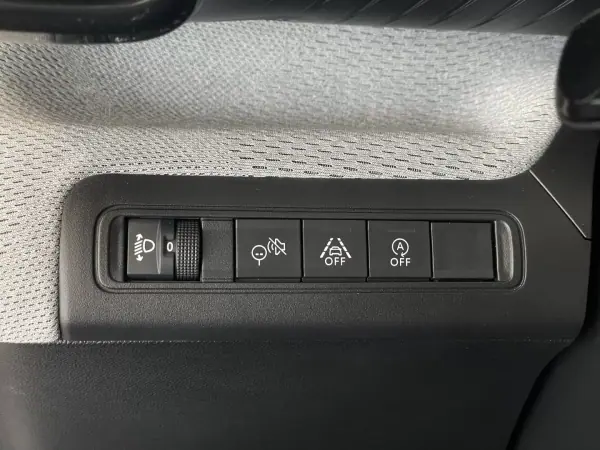 Citroën C3 2025 - 19750 EUR, 20919 km - AUTO.MOTO.pt - 20919km - foto 10 de 16