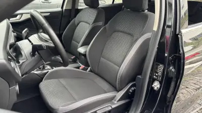 Ford Focus SW 2021 - 12999 EUR, 160121 km - AUTO.MOTO.pt - 160121km - foto 16 de 31