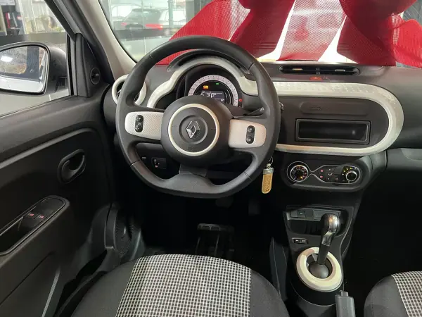 Renault Twingo 2022 - 13900 EUR, 6145 km - AUTO.MOTO.pt - 6145km - foto 9 de 21