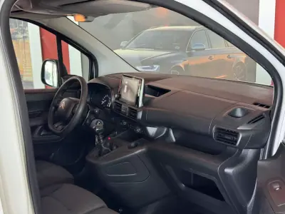 Citroën BERLINGO 1.5 BlueHDi 100 S&S Club M 2022 - 15990 EUR, 92798 km - AUTO.MOTO.pt - 92798km - foto 15 de 19