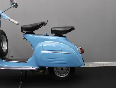 Piaggio Vespa 1963 - 6500 EUR, 36000 km - AUTO.MOTO.pt - 36000km - foto 4 de 14