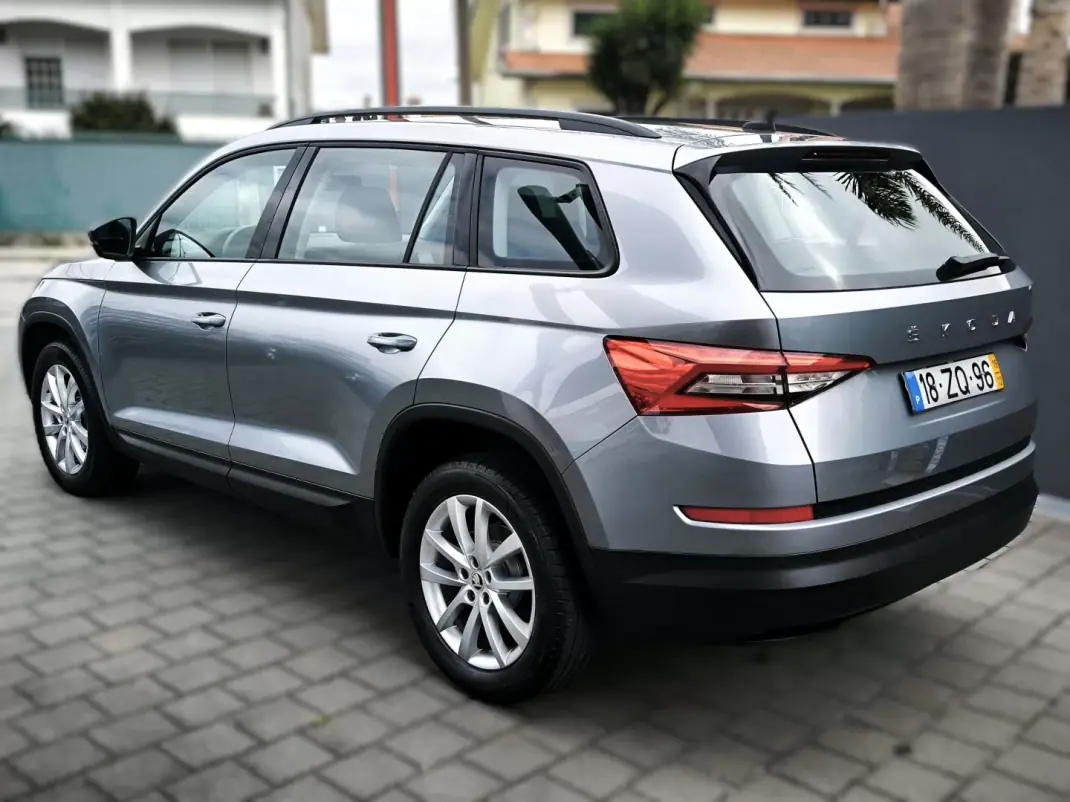 Skoda Kodiaq 2019 - 21950 EUR, 121000 km - 121000km - foto 10 de 49