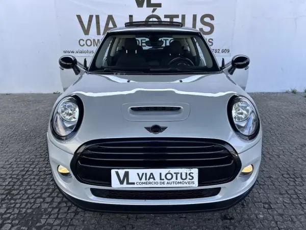 MINI Cooper 2017 - 16900 EUR, 141270 km - AUTO.MOTO.pt - 141270km - foto 2 de 22