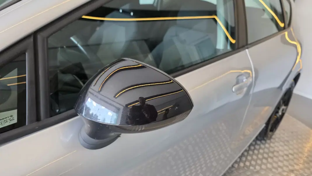 SEAT Leon 2011 - 8900 EUR, 188295 km - AUTO.MOTO.pt - 188295km - foto 30 de 52