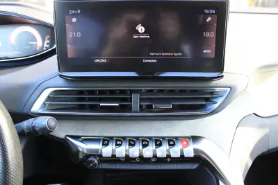 Peugeot 5008 2021 - 24900 EUR, 163348 km - AUTO.MOTO.pt - 163348km - foto 38 de 45