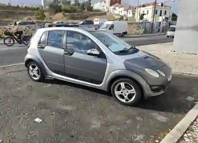 Smart ForFour 2004 - 4500 EUR, 217 km - AUTO.MOTO.pt - 217km - foto 2 de 5