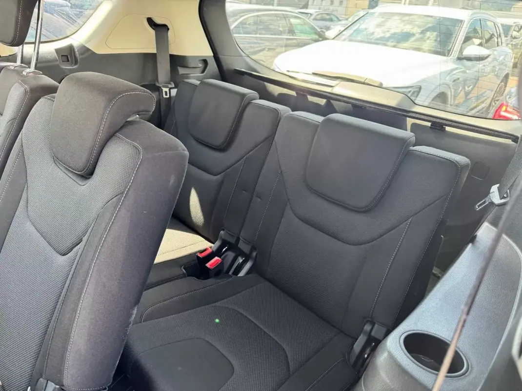Ford S-Max 2019 - 19990 EUR, 100000 km - 100000km - foto 14 de 19