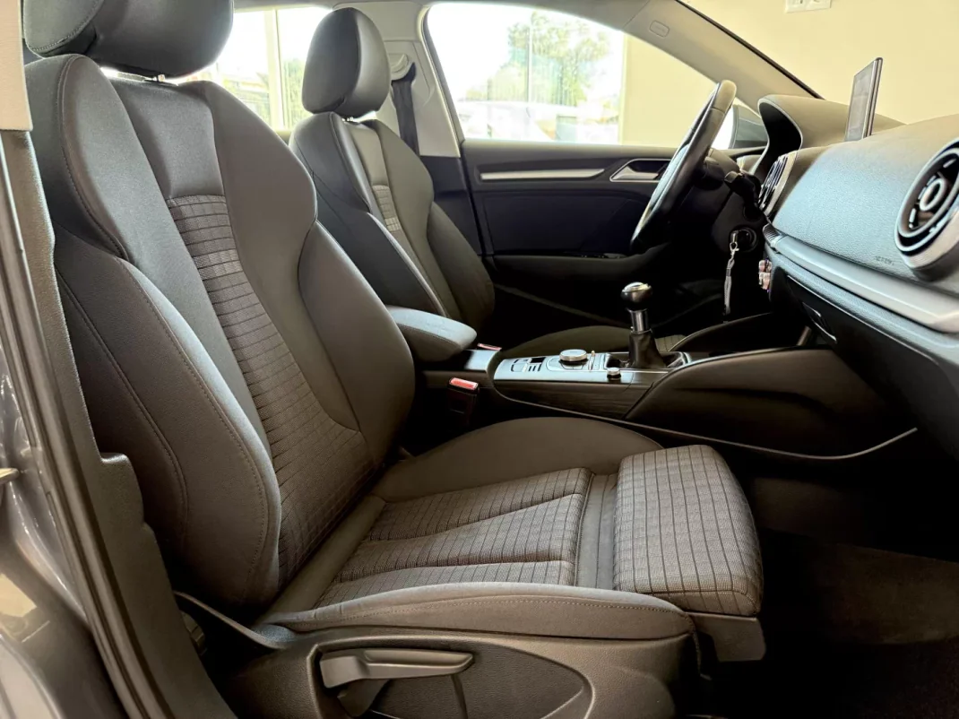 Audi A3 Sportback 2016 - 16000 EUR, 158000 km - AUTO.MOTO.pt - 158000km - foto 48 de 94