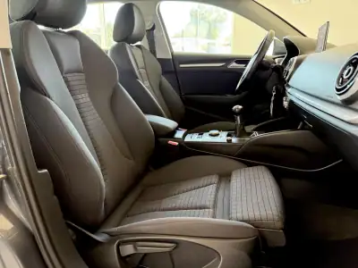 Audi A3 Sportback 2016 - 16000 EUR, 158000 km - AUTO.MOTO.pt - 158000km - foto 48 de 94