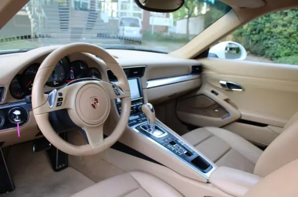 Porsche 911 2013 - 85750 EUR, 95500 km - AUTO.MOTO.pt - 95500km - foto 7 de 15