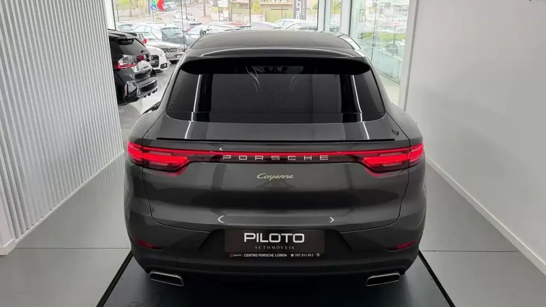 Porsche Cayenne Coupé 2019 - 69990 EUR, 59352 km - 59352km - foto 6 de 32
