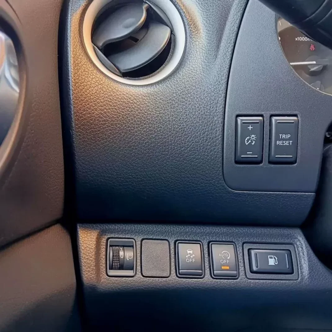 Nissan Navara 2021 - 34500 EUR, 93942 km - AUTO.MOTO.pt - 93942km - foto 16 de 23