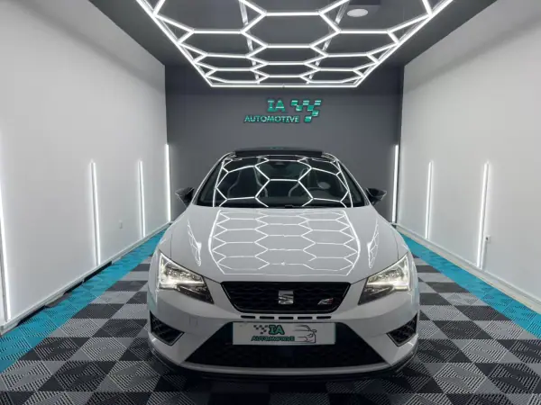 SEAT Leon 2016 - 25500 EUR, 137000 km - AUTO.MOTO.pt - 137000km - foto 2 de 33