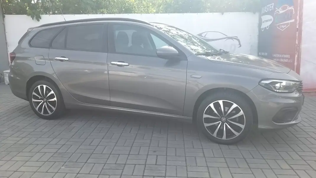 Fiat Tipo Station Wagon 2020 - 14350 EUR, 60939 km - AUTO.MOTO.pt - 60939km - foto 23 de 34