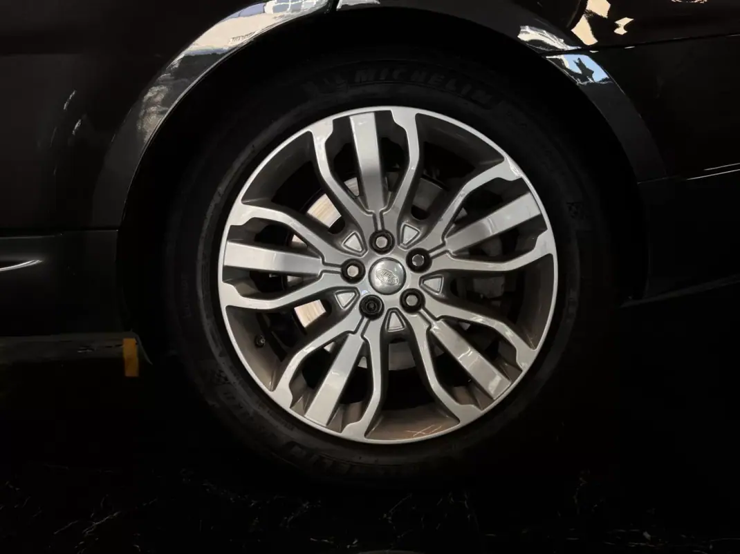 Land Rover Range Rover Sport 2019 - 49990 EUR, 245900 km - AUTO.MOTO.pt - 245900km - foto 10 de 32