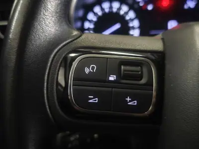 Citroën C3 Aircross 2019 - 11490 EUR, 63822 km - AUTO.MOTO.pt - 63822km - foto 12 de 27