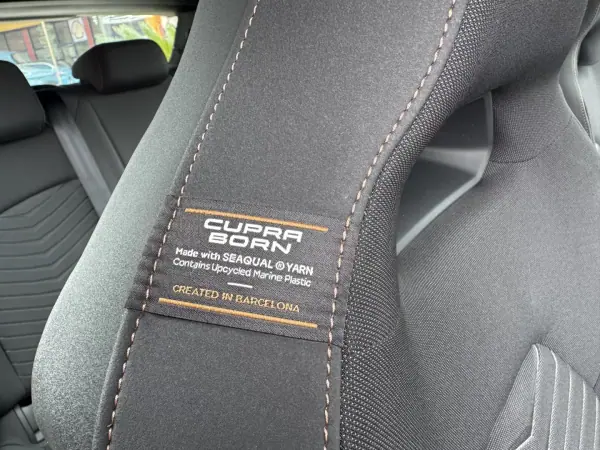 Cupra Born 2024 - 28750 EUR, 35000 km - 35000km - foto 22 de 47