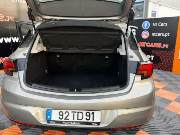 Opel Astra 2017 - 11900 EUR, 90715 km - AUTO.MOTO.pt - 90715km - foto 18 de 18