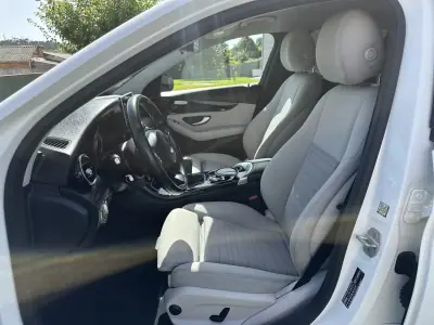 Mercedes-Benz C 180 2015 - 12900 EUR, 280000 km - AUTO.MOTO.pt - 280000km - foto 28 de 69