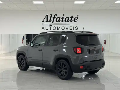 Jeep Renegade 2019 - 16990 EUR, 89500 km - AUTO.MOTO.pt - 89500km - foto 4 de 24