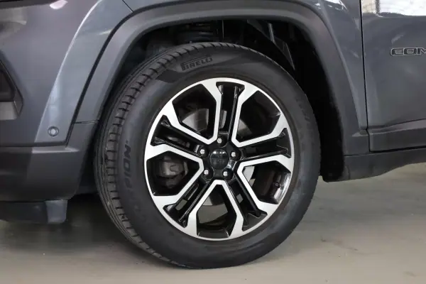 Jeep Compass 2021 - 23990 EUR, 73522 km - AUTO.MOTO.pt - 73522km - foto 13 de 41