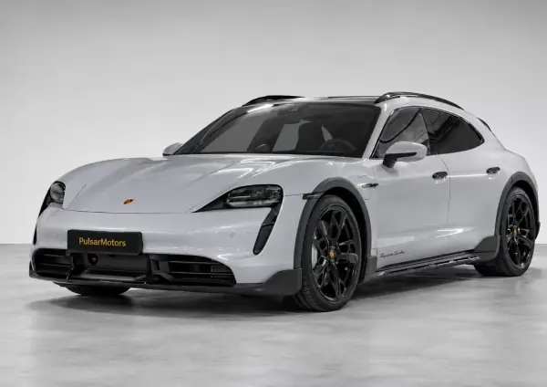 Porsche Taycan 2023 - 119000 EUR, 19100 km - AUTO.MOTO.pt - 19100km - foto 4 de 15