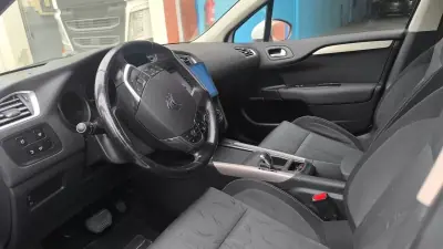 Citroën C4 2012 - 8900 EUR, 180000 km - AUTO.MOTO.pt - 180000km - foto 24 de 24