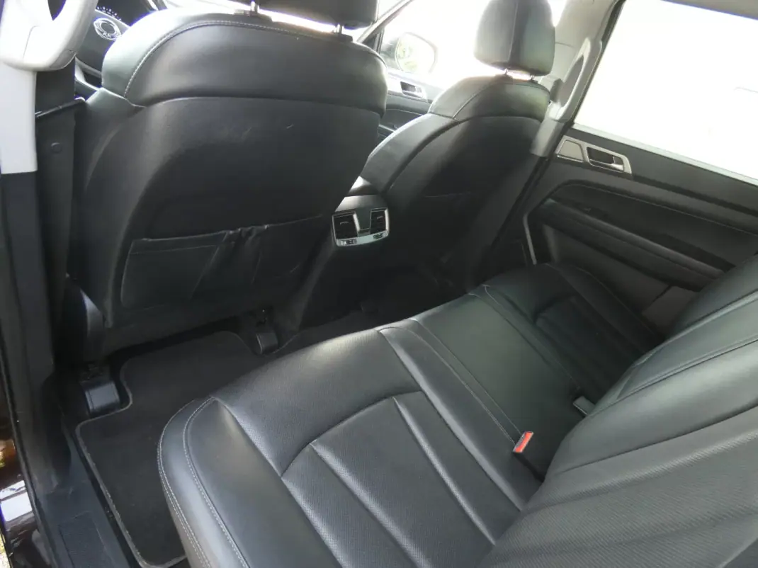 SsangYong Musso 2018 - 27500 EUR, 132000 km - AUTO.MOTO.pt - 132000km - foto 17 de 50