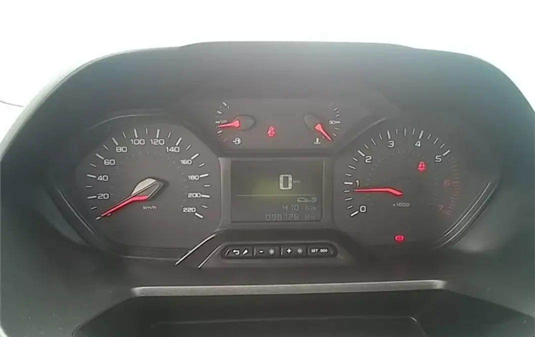 Peugeot Partner 2022 - 14850 EUR, 98726 km - 98726km - foto 40 de 40