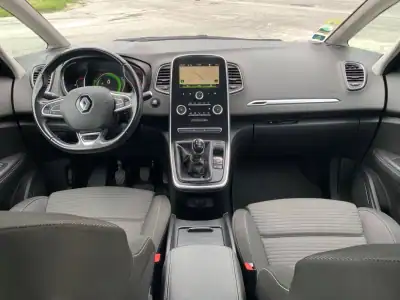 Renault Grand Scénic 2017 - 14900 EUR, 171000 km - AUTO.MOTO.pt - 171000km - foto 7 de 14
