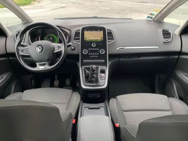 Renault Grand Scénic 2017 - 14900 EUR, 171000 km - AUTO.MOTO.pt - 171000km - foto 7 de 14