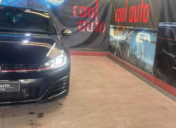 Volkswagen Golf 2019 - 30500 EUR, 106000 km - AUTO.MOTO.pt - 106000km - foto 13 de 47