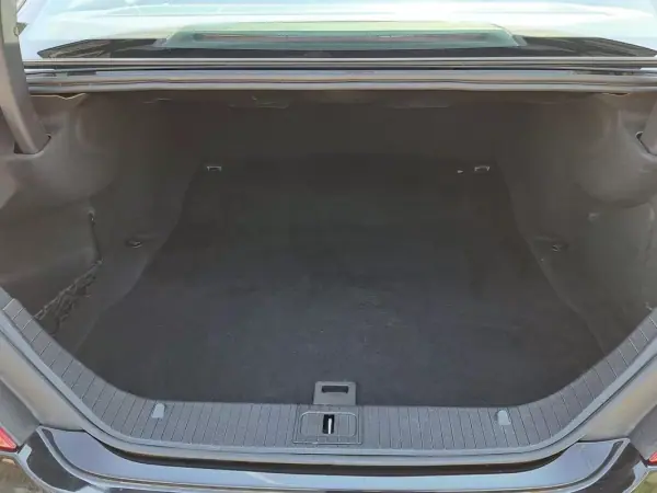 Mercedes-Benz CLS 350 2014 - 29000 EUR, 237000 km - AUTO.MOTO.pt - 237000km - foto 50 de 50