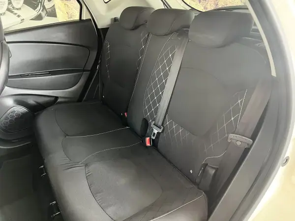 Renault Captur 2013 - 13800 EUR, 117690 km - 117690km - foto 21 de 22