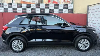 Volkswagen T-Roc 2021 - 17900 EUR, 169000 km - AUTO.MOTO.pt - 169000km - foto 8 de 13