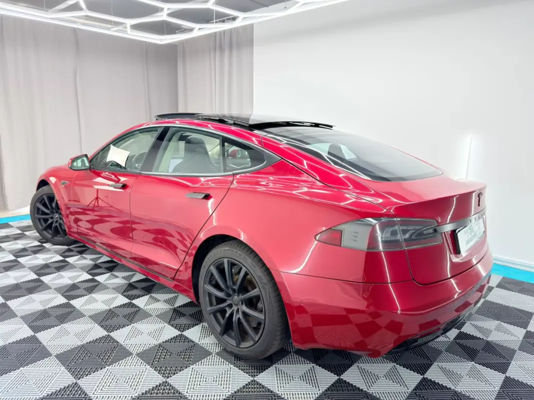 Tesla Model S 2016 - 20999 EUR, 164000 km - AUTO.MOTO.pt - 164000km - foto 4 de 20