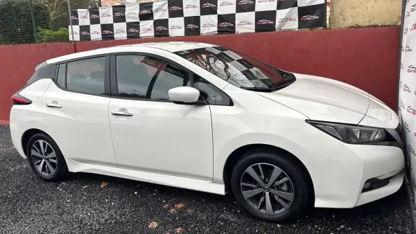Nissan Leaf 2021 - 14900 EUR, 22900 km - AUTO.MOTO.pt - 22900km - foto 8 de 12
