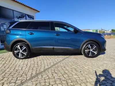 Peugeot 5008 2024 — foto 5 de 29