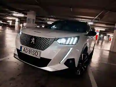 Peugeot e-2008 2020 - 71800km