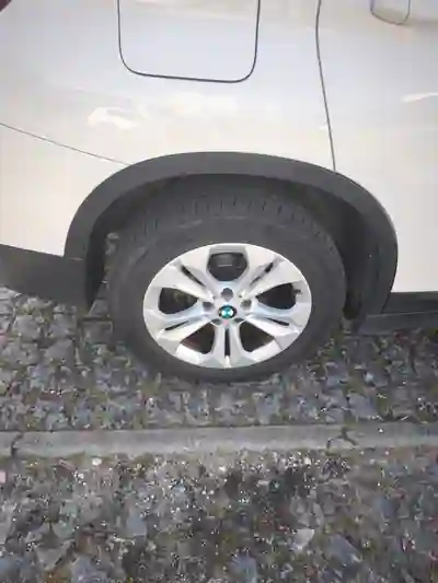 BMW X1 2017 - 19000 EUR, 108500 km - AUTO.MOTO.pt - 108500km - foto 3 de 18