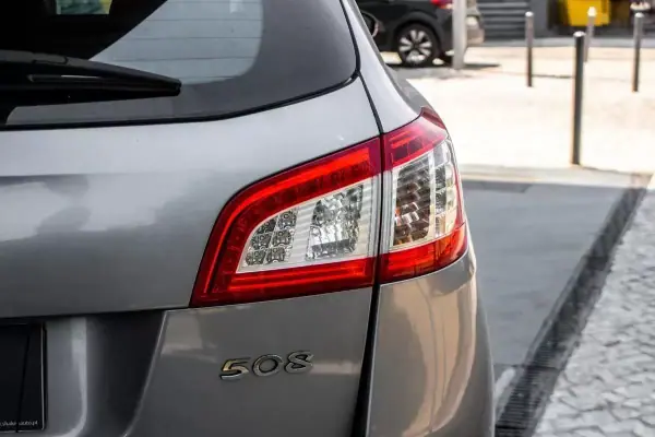 Peugeot 508 SW 2015 - 8900 EUR, 191159 km - AUTO.MOTO.pt - 191159km - foto 11 de 39