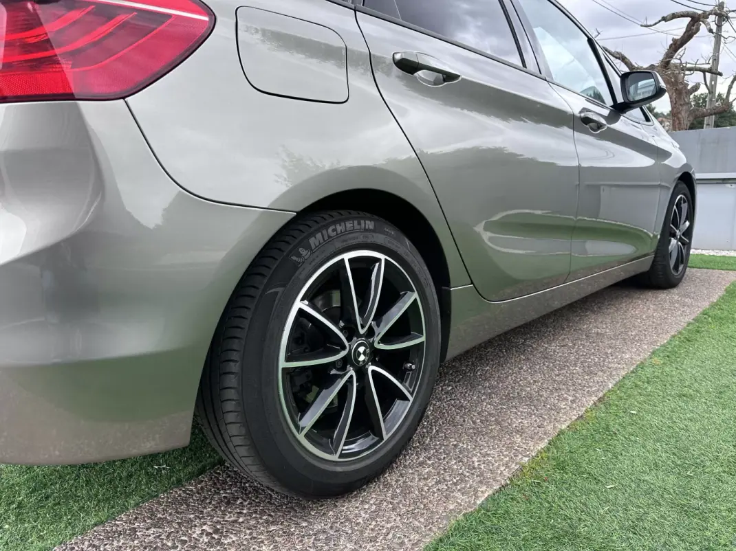 BMW 218 Active Tourer 2016 - 14900 EUR, 190000 km - AUTO.MOTO.pt - 190000km - foto 16 de 58
