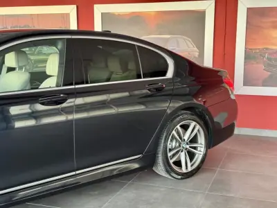 BMW 730 2017 - 44990 EUR, 79085 km - AUTO.MOTO.pt - 79085km - foto 3 de 30