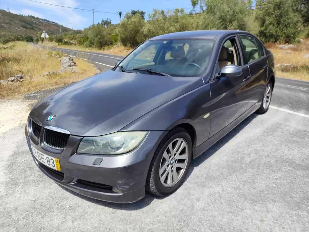 BMW 320 2006 - 8500 EUR, 361924 km - AUTO.MOTO.pt - 361924km - foto 1 de 9