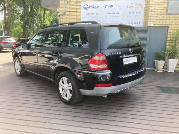 Mercedes-Benz GL 320 2007 - 19750 EUR, 218600 km - AUTO.MOTO.pt - 218600km - foto 5 de 23