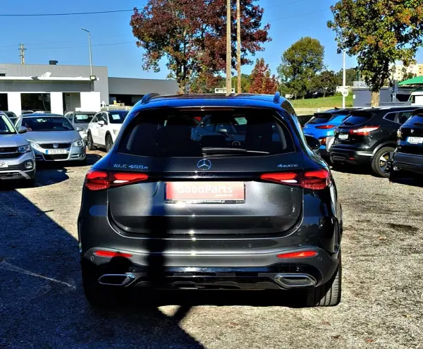 Mercedes-Benz GLC 400 2024 - 69990 EUR, 25400 km - AUTO.MOTO.pt - 25400km - foto 10 de 35