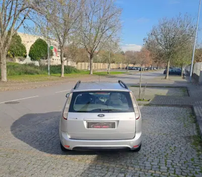 Ford Focus SW 2008 - 3990 EUR, 279000 km - AUTO.MOTO.pt - 279000km - foto 5 de 12