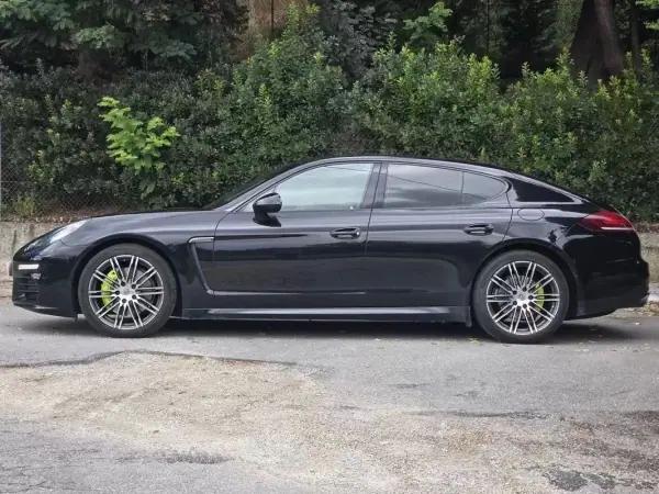 Porsche Panamera 2015 - 38499 EUR, 165000 km - AUTO.MOTO.pt - 165000km - foto 5 de 39